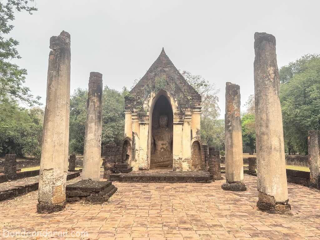 Wat Chom Chuen,Si Satchanalai.