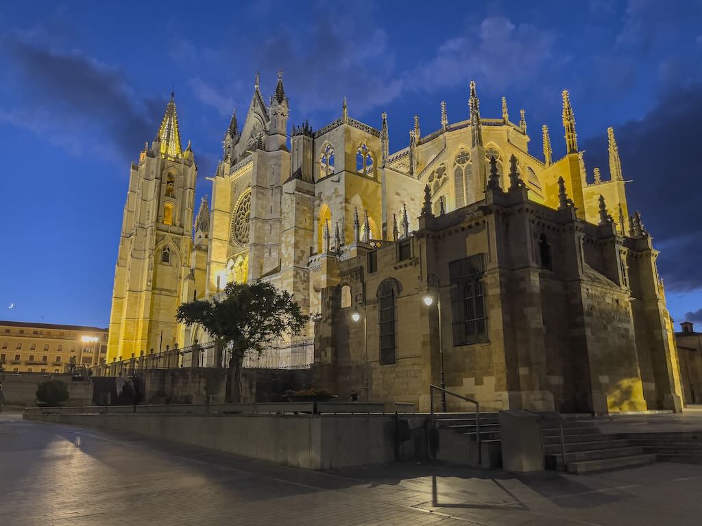 León.