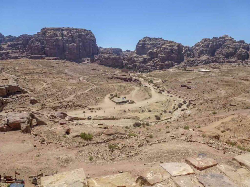 Vistas desde las Tumbas Reales. Petra.