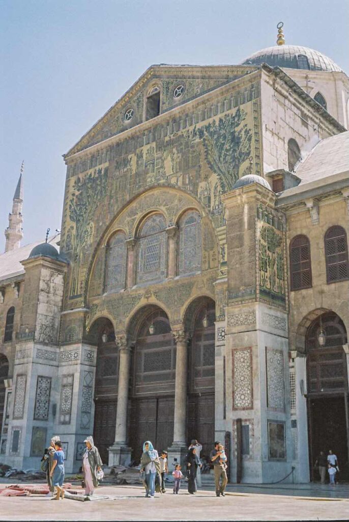 Fachada de la Mezquita Omeya de Damasco.