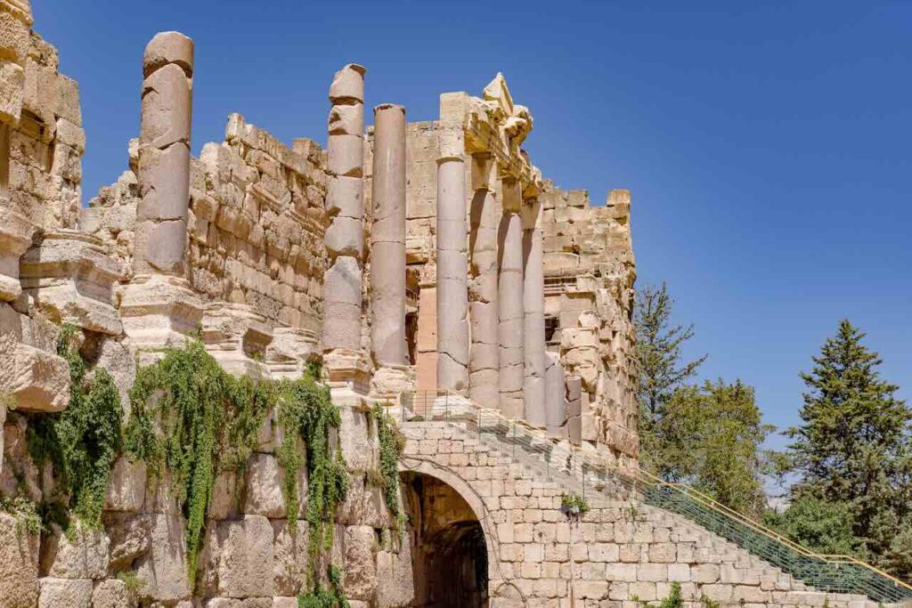 Propileo de entrada. Baalbeck.