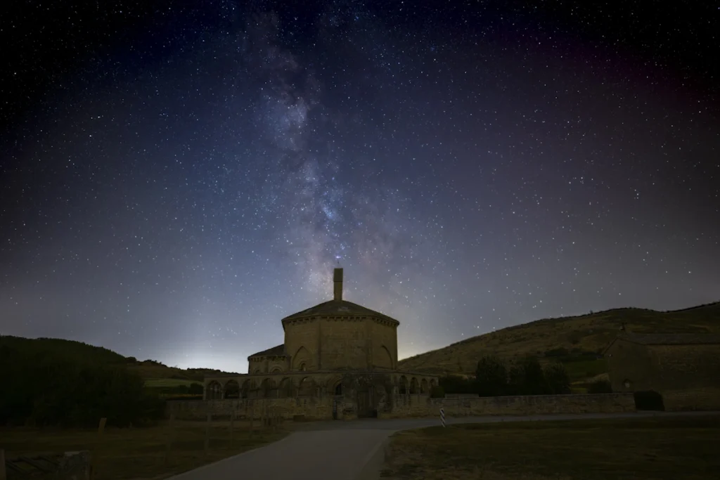 Santa María de Eunate Vía Láctea