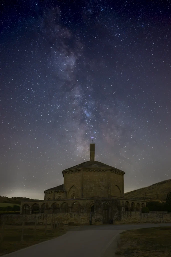 Santa María de Eunate Vía Láctea