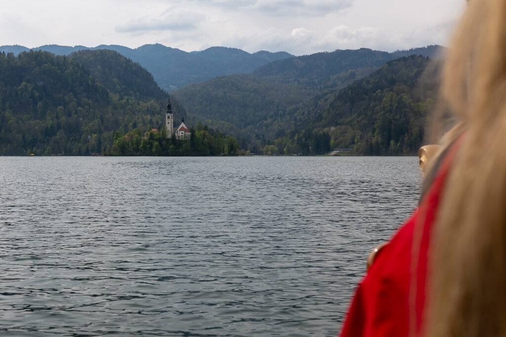 Camino a la isla del Lago Bled