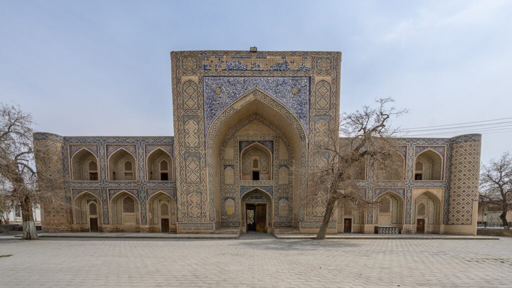Madrasa Modarykhan, Bujará.