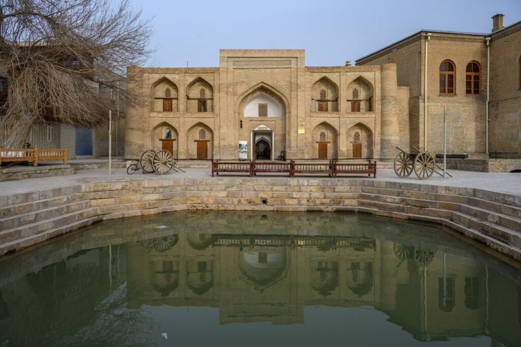 Madrasa Abdurahmoni Alam