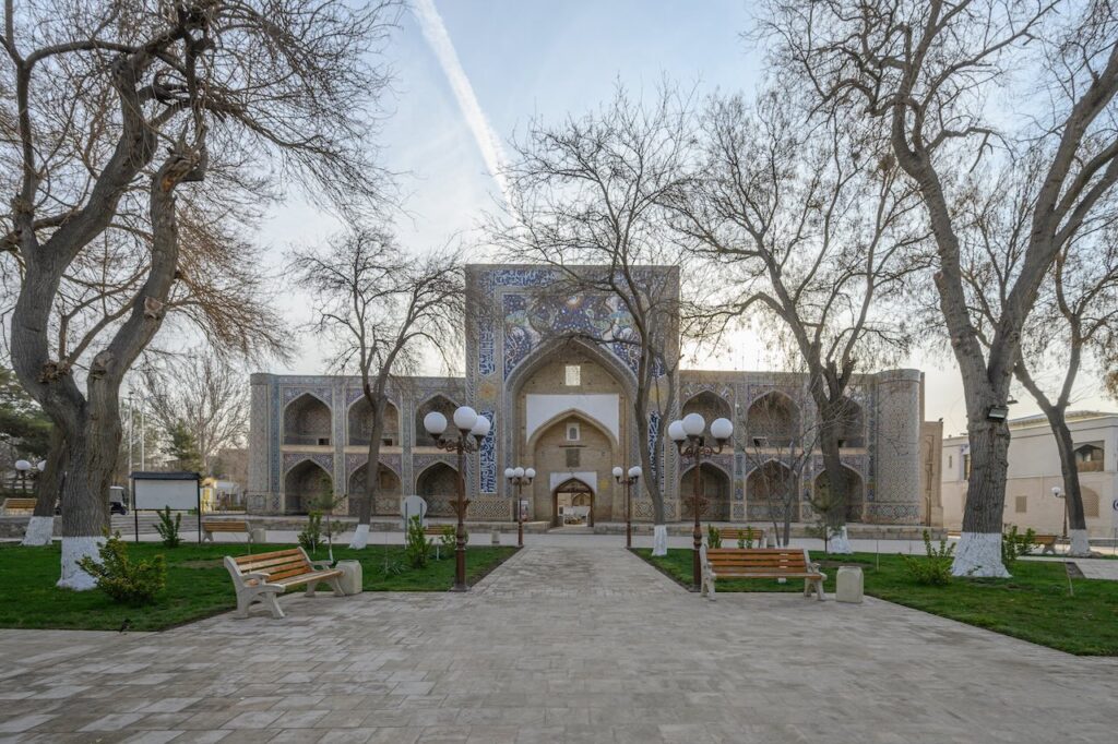 Madrasa Nadir Divan-Begi, Bujará.