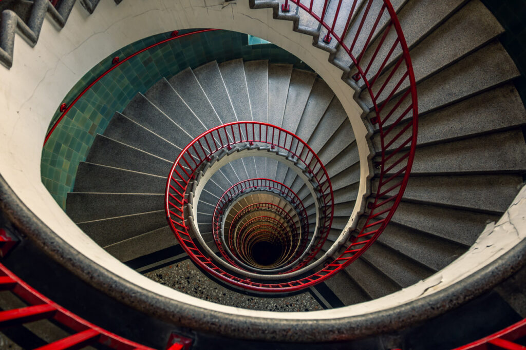 Escaleras del Rascacielos Nebotičnik