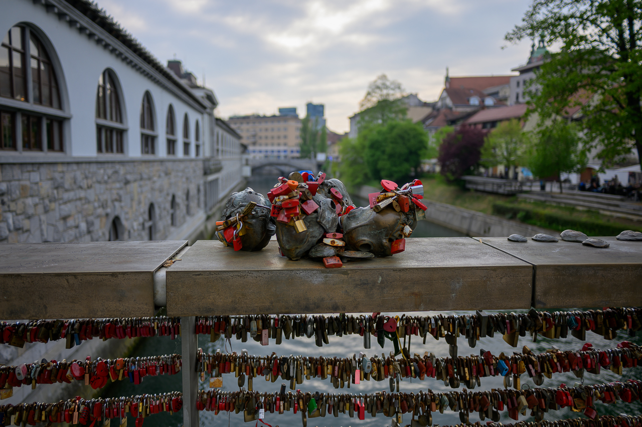 Puente con candados