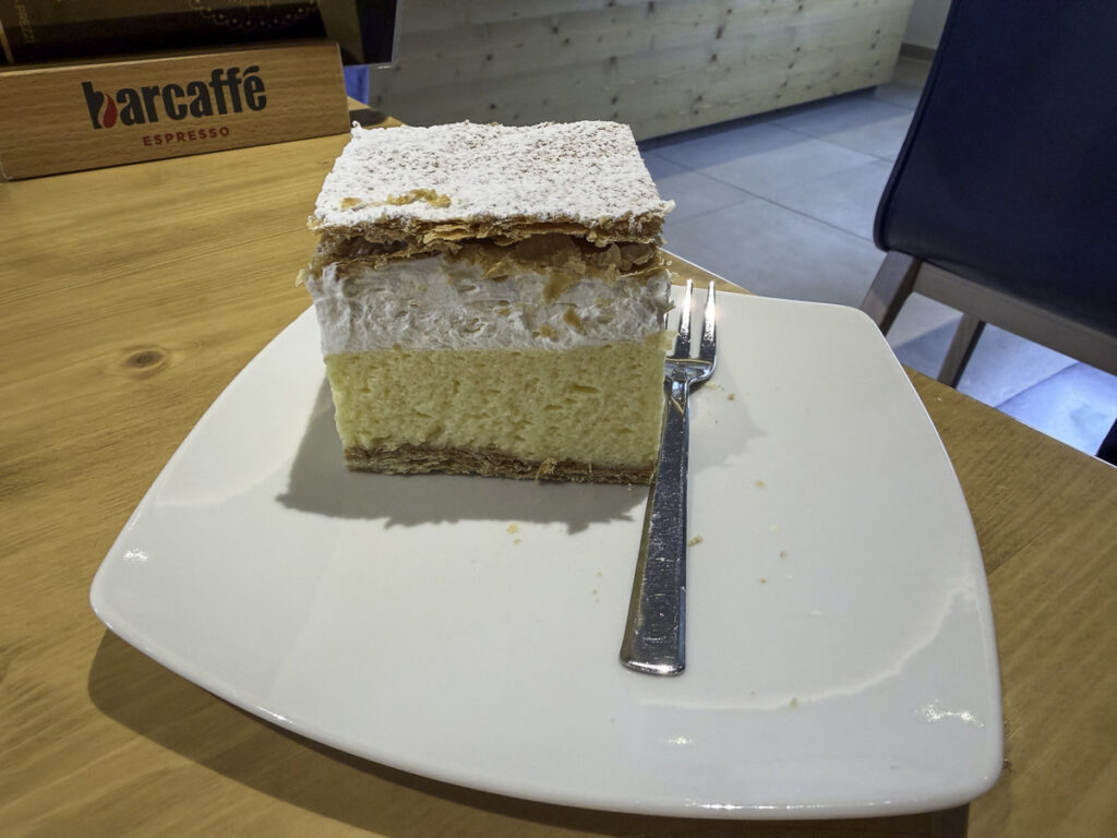 Kremšnita, tarta típica de Bled